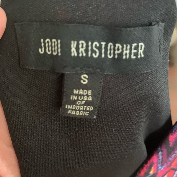 Patterned Romper with turquoise belt - Picture 6 of 6